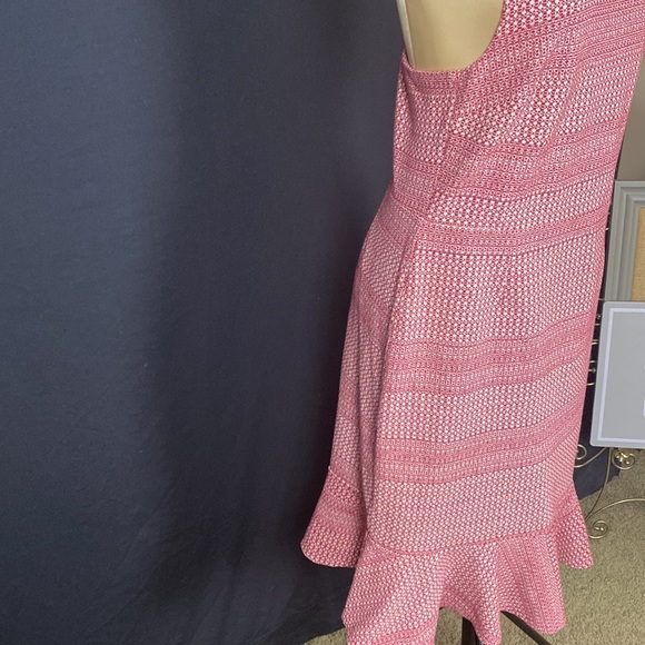 Banana Republic Cris-Cross Back Dress - Picture 4 of 10